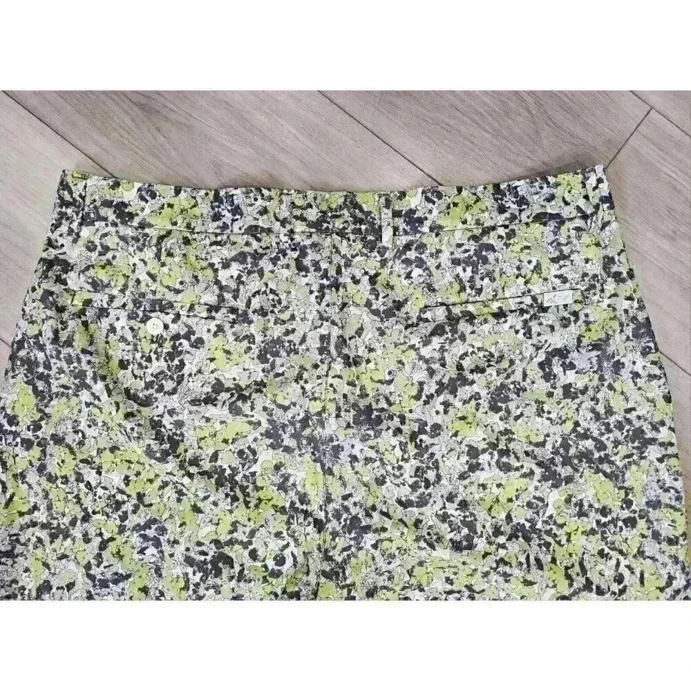 Greg Norman Attack Life Men's Golf Shorts Size‎ 38 Green Grey White